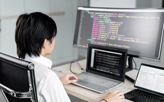 福安 api php源码,下载的php源码怎么运行呢？